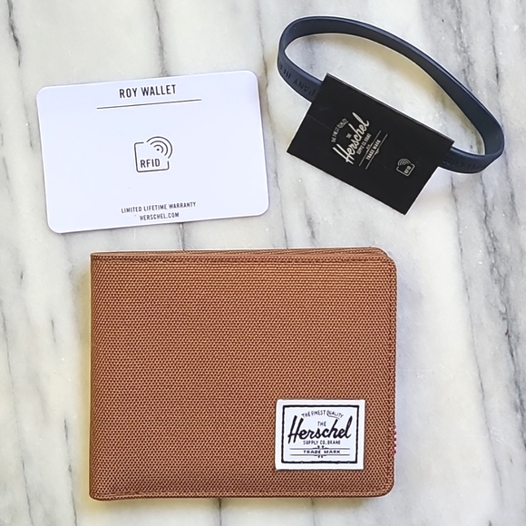 Herschel Supply Co. Roy Wallet  w/ RFID technology - Picture 2 of 10